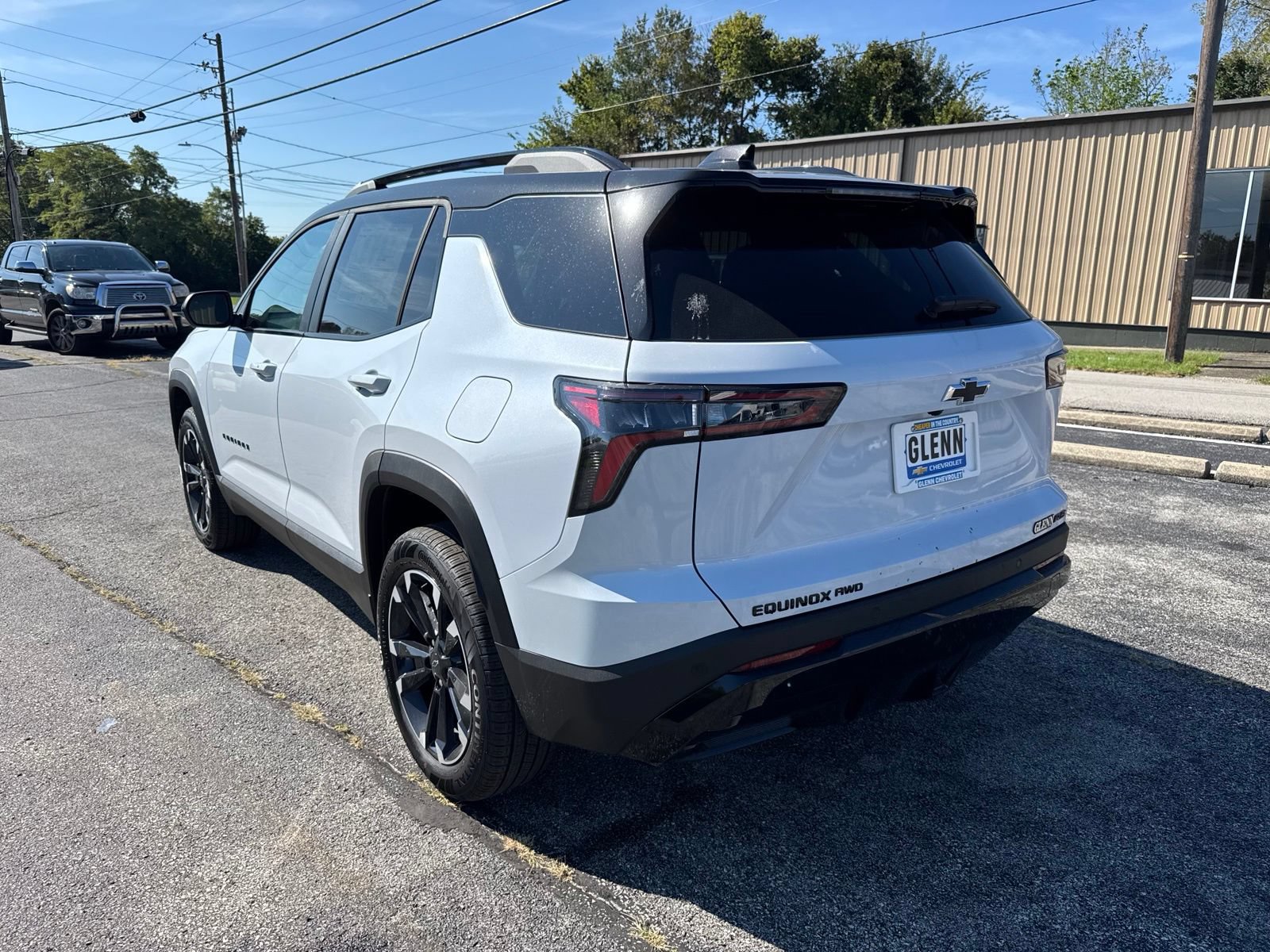 New 2027 Chevrolet Equinox RS w/ Convenience Package III AWD/4WD image 4