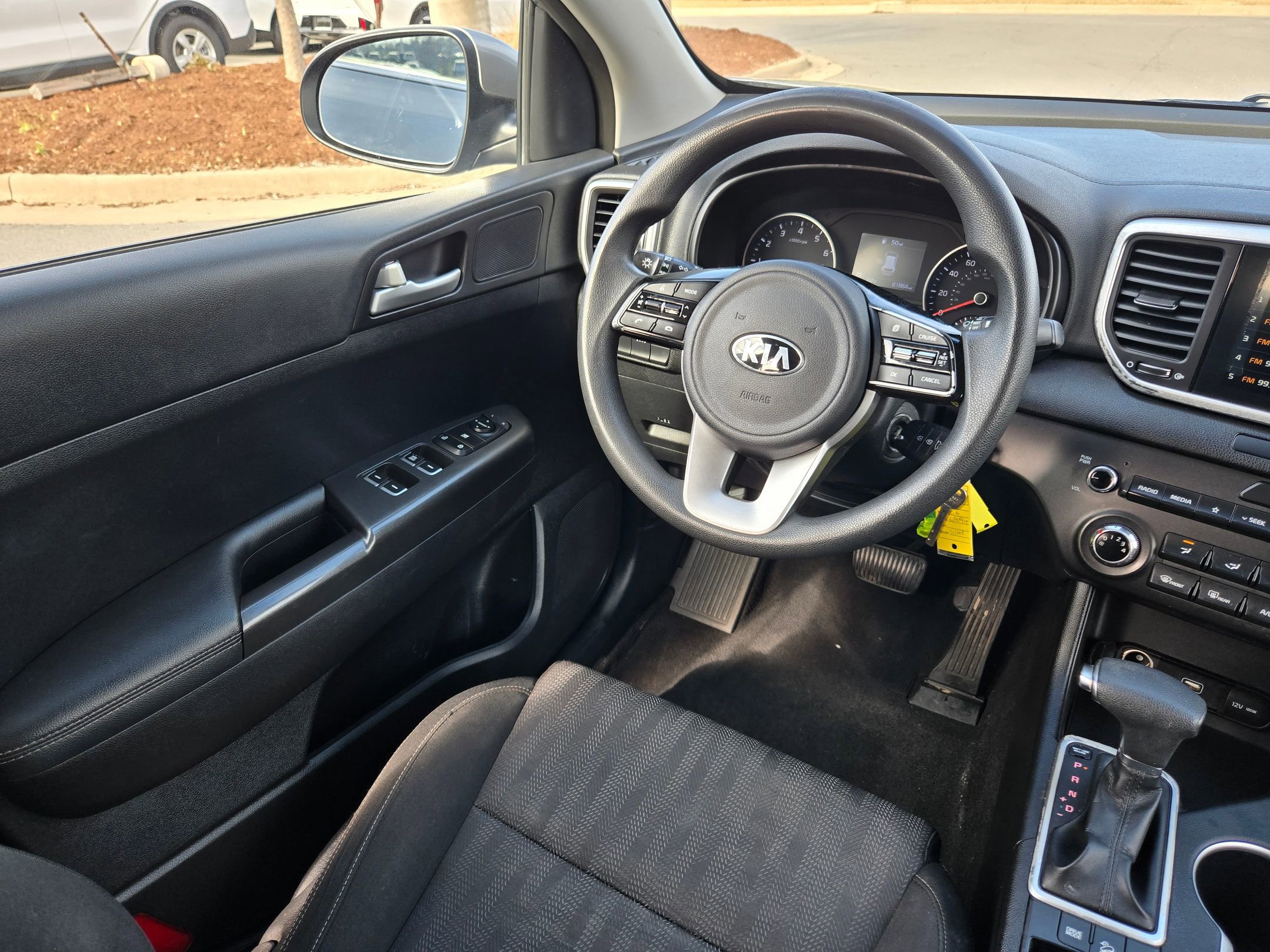 Used 2021 Kia Sportage LX image 9