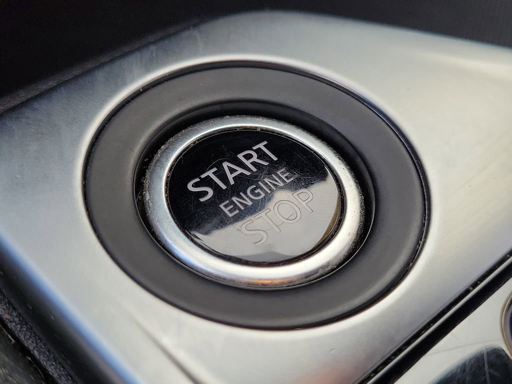 Used 2025 Nissan Sentra SV image 29