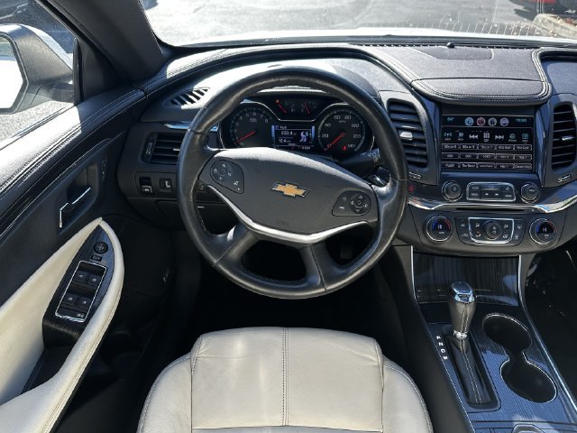 Used 2018 Chevrolet Impala LT w/ Sunroof and Spoiler Package FWD image 14
