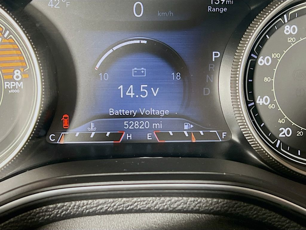 Used 2019 Jeep Cherokee Trailhawk image 11