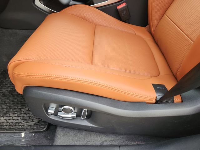 Used 2026 Jaguar F-PACE R-Dynamic S image 18