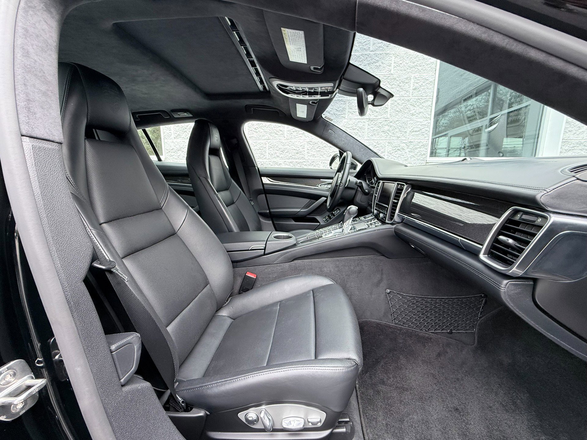 Used 2014 Porsche Panamera AWD/4WD image 40