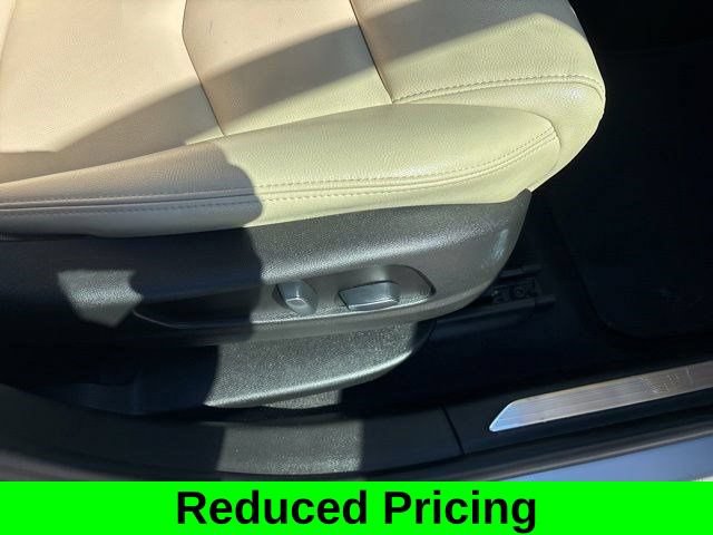 Used 2019 Cadillac XT5 FWD image 38