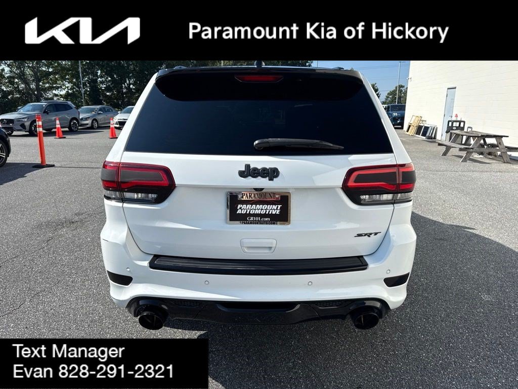 Used 2016 Jeep Grand Cherokee SRT AWD/4WD image 6