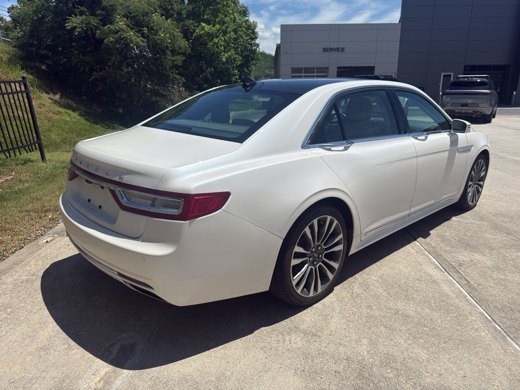 Used 2018 Lincoln Continental Select w/ Continental Climate Package AWD/4WD image 5