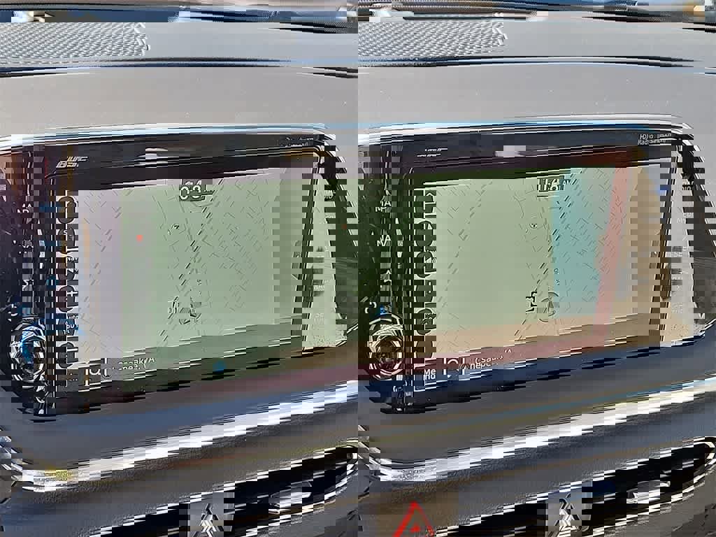 Used 2022 Hyundai Sonata Limited w/ Winter Weather Package image 17