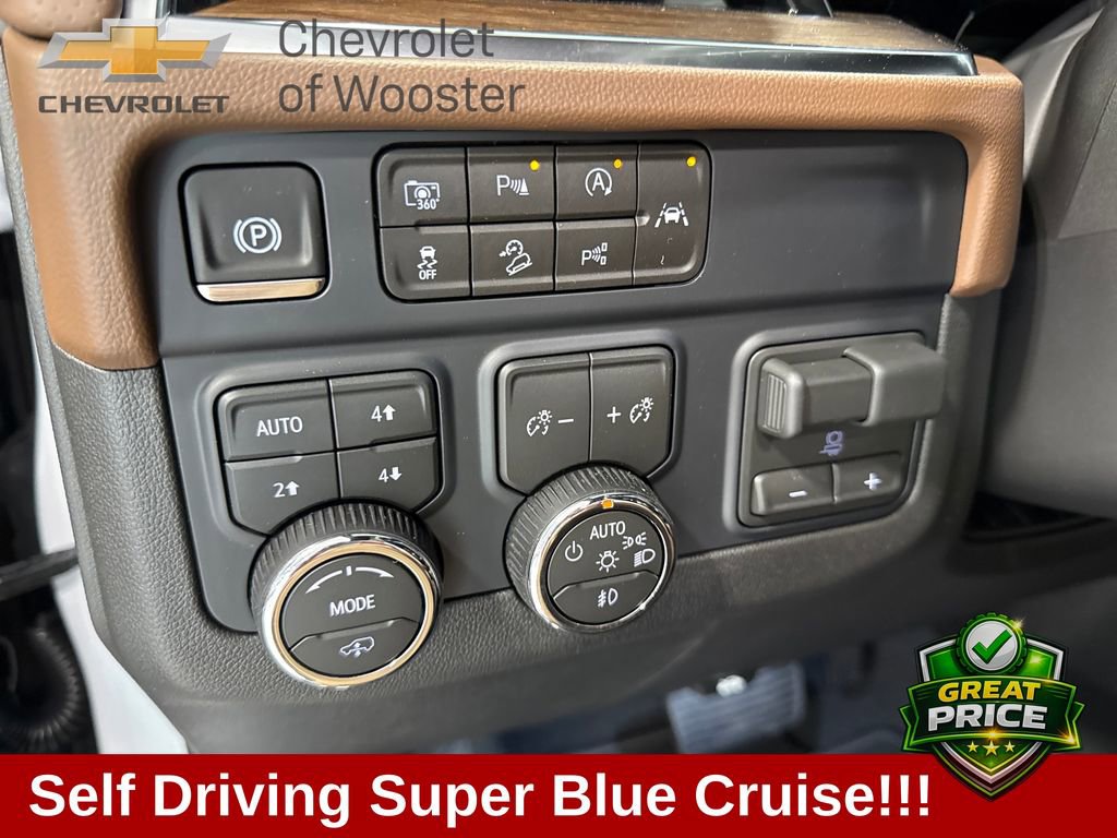 New 2026 Chevrolet Suburban High Country AWD/4WD image 11