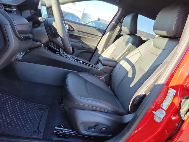 New 2024 Jeep Compass Trailhawk w/ Trailhawk Convenience Group AWD/4WD image 6