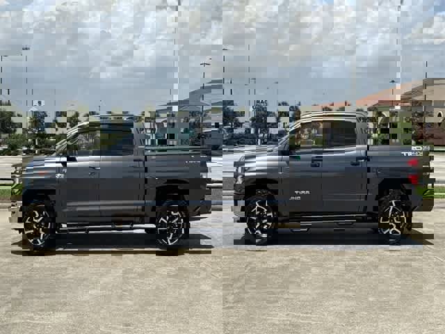 Used 2020 Toyota Tundra SR5 image 2