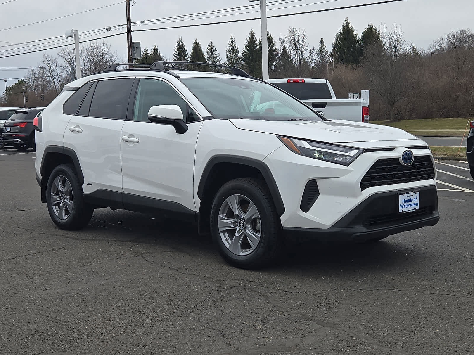 Used 2023 Toyota RAV4 LE image 4