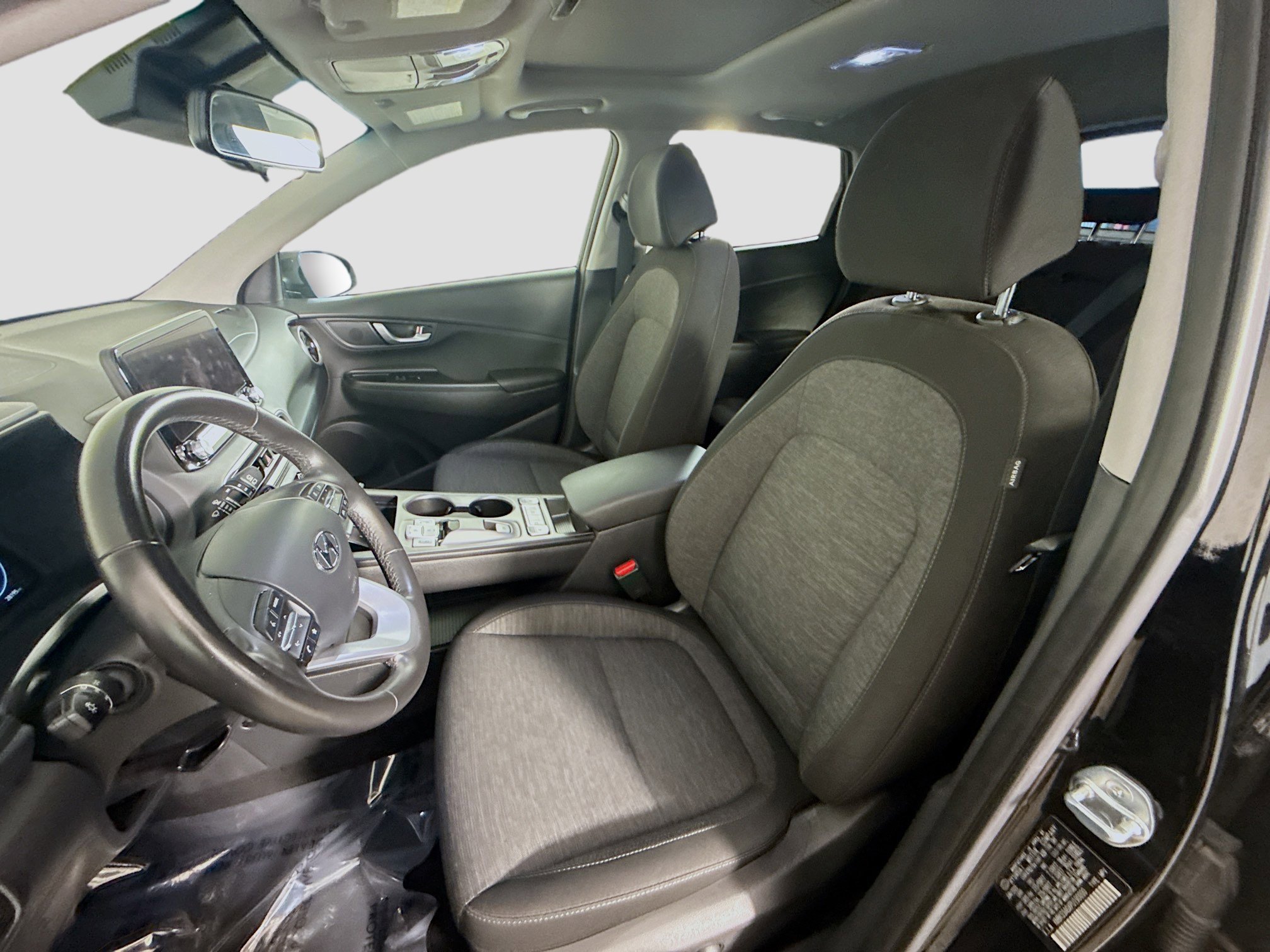 Used 2023 Hyundai Kona SEL image 22