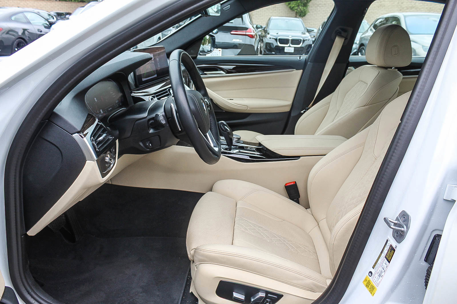 Certified 2023 BMW 530i w/ Premium Package image 17