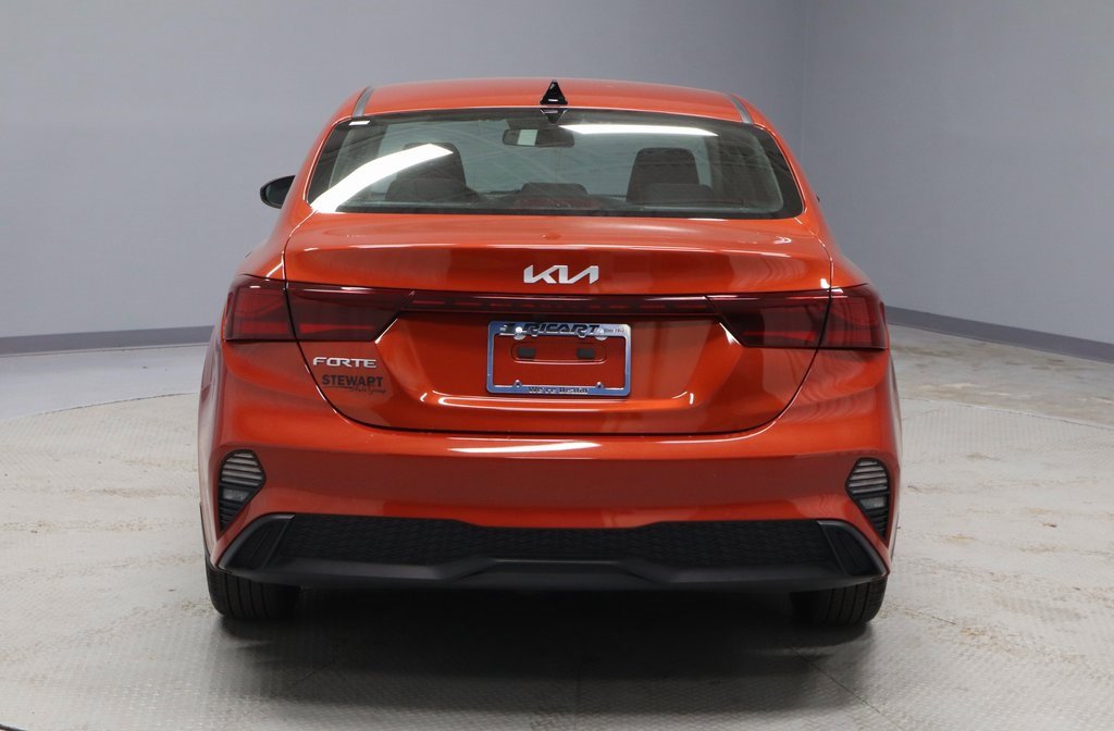 Used 2022 Kia Forte LXS image 11
