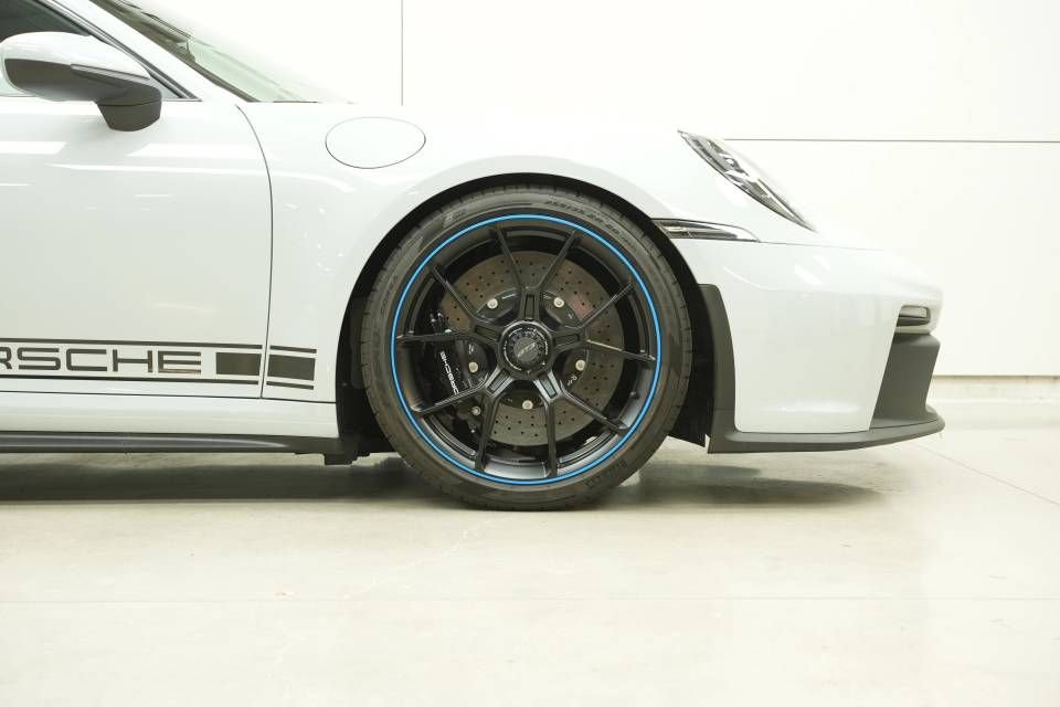 Used 2022 Porsche 911 GT3 RWD image 46