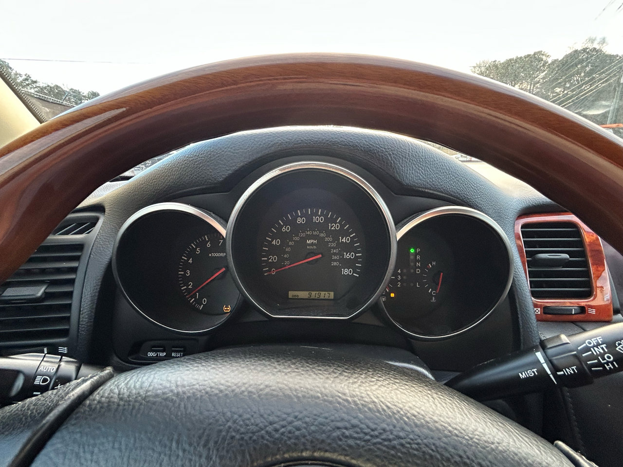 Used 2005 Lexus SC 430 Convertible image 11