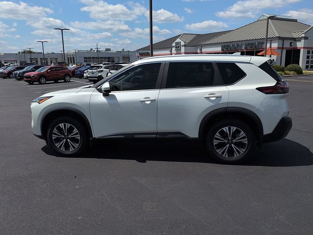 Used 2023 Nissan Rogue SV w/ SV Premium B Package FWD image 4