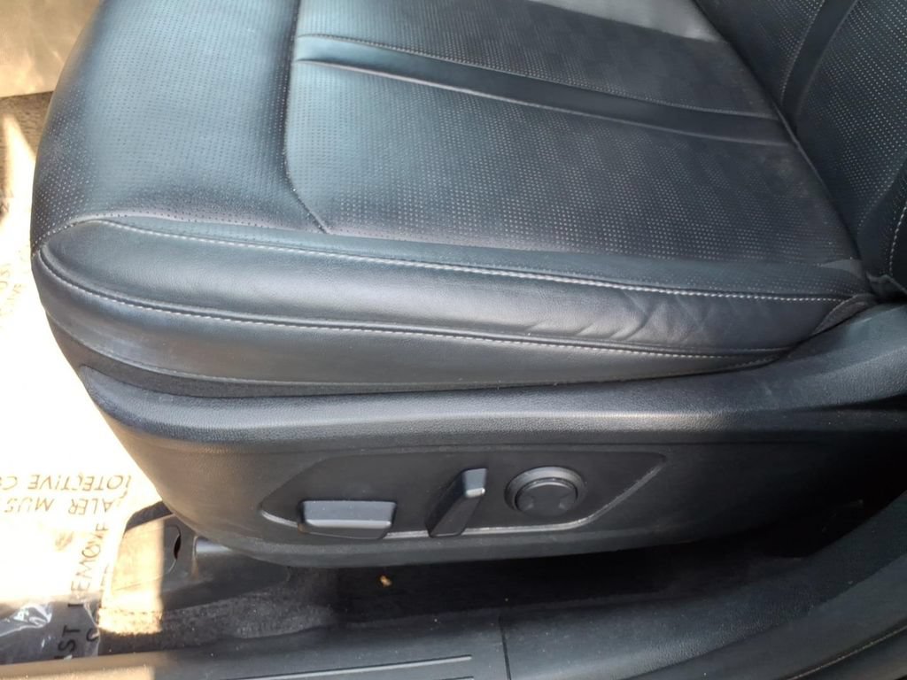 Used 2024 Kia Sorento S FWD image 24