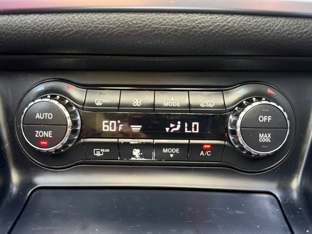 Used 2016 Mercedes-Benz CLA 250 image 25