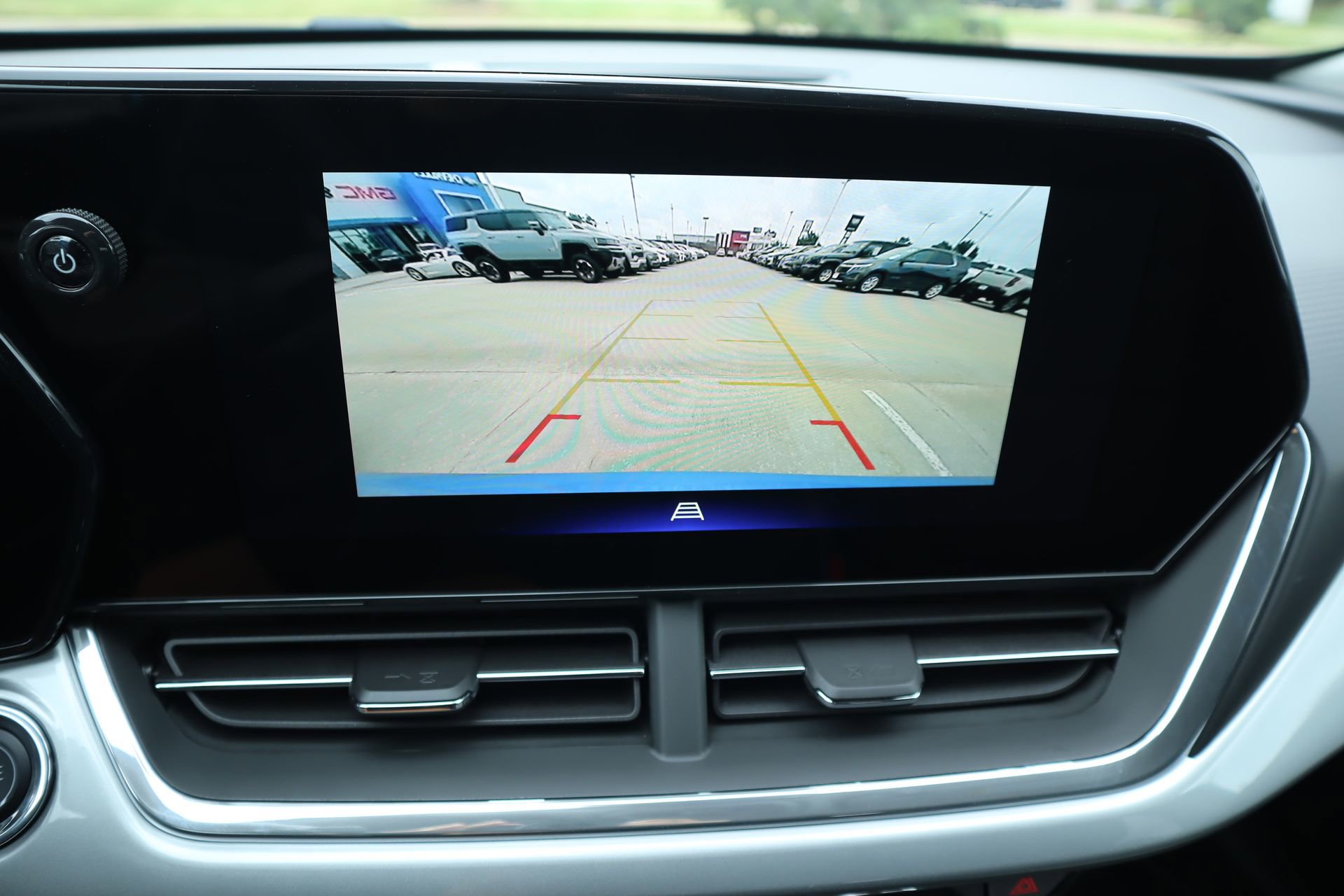 New 2026 Chevrolet Trax LT w/ Driver Confidence Package FWD image 10