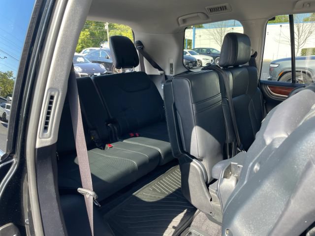 Used 2019 Lexus LX 570 4WD w/ Luxury Package image 4