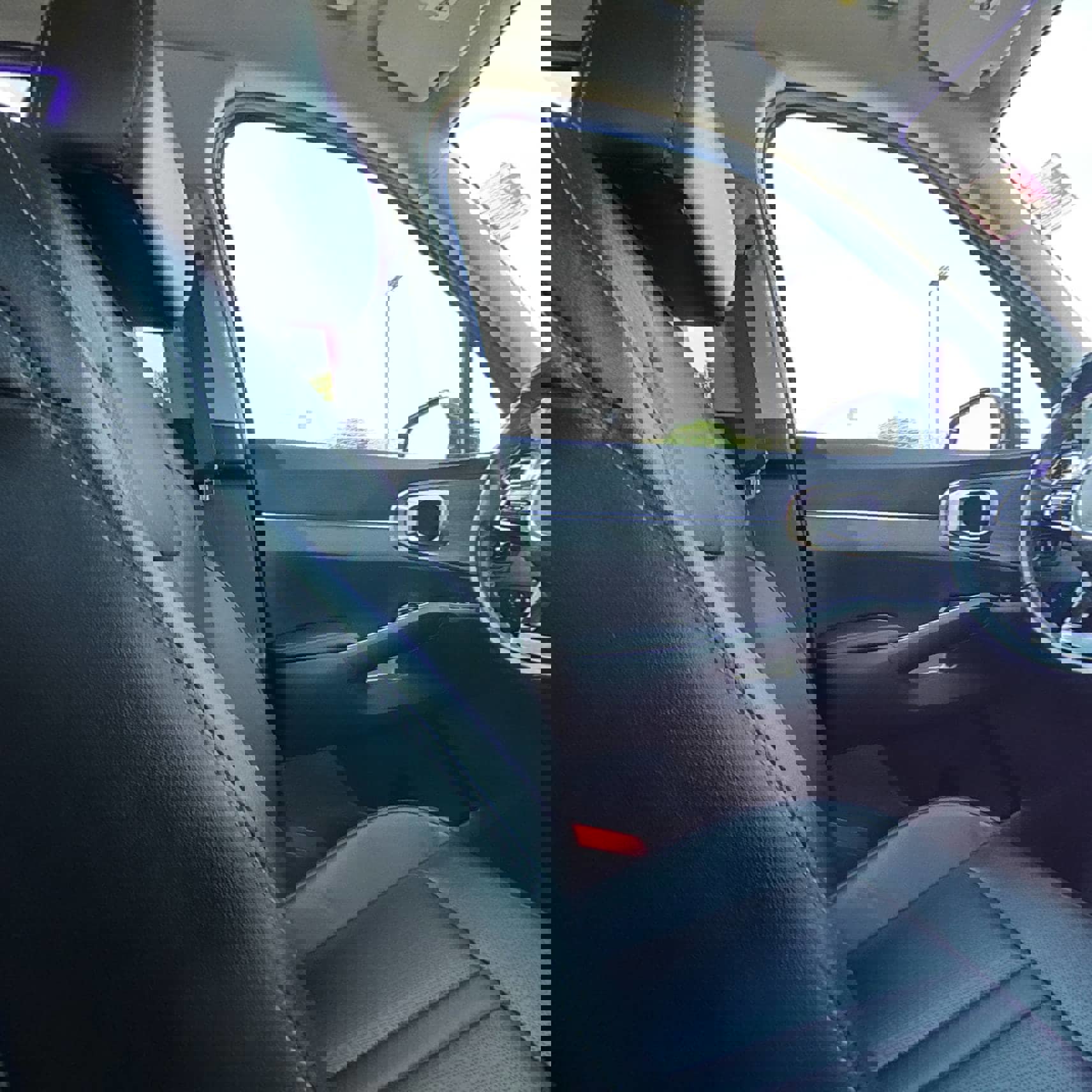 Used 2022 Kia Sorento S image 30