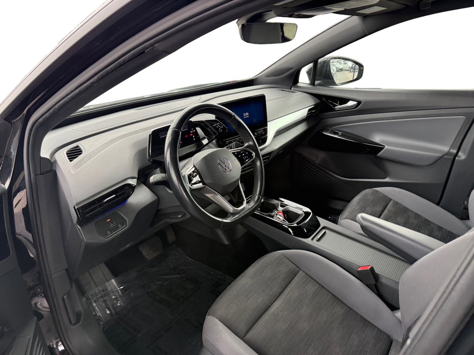 Used 2021 Volkswagen ID.4 Pro RWD image 9