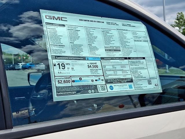 New 2026 GMC Canyon AT4 w/ Technology Plus Package AWD/4WD image 19