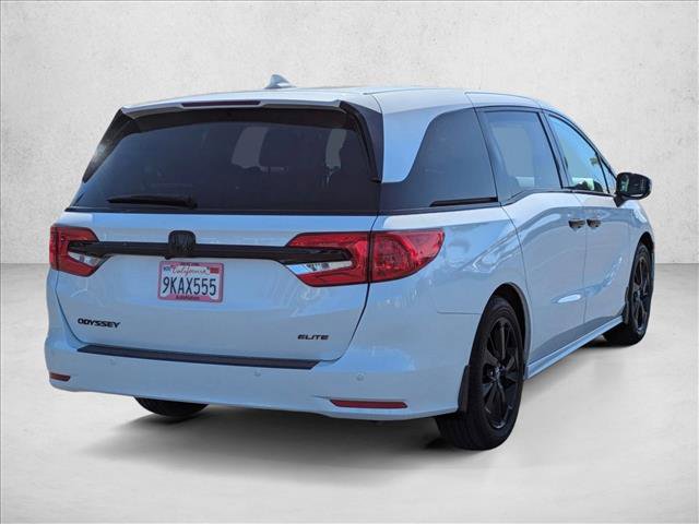Used 2023 Honda Odyssey Elite image 5