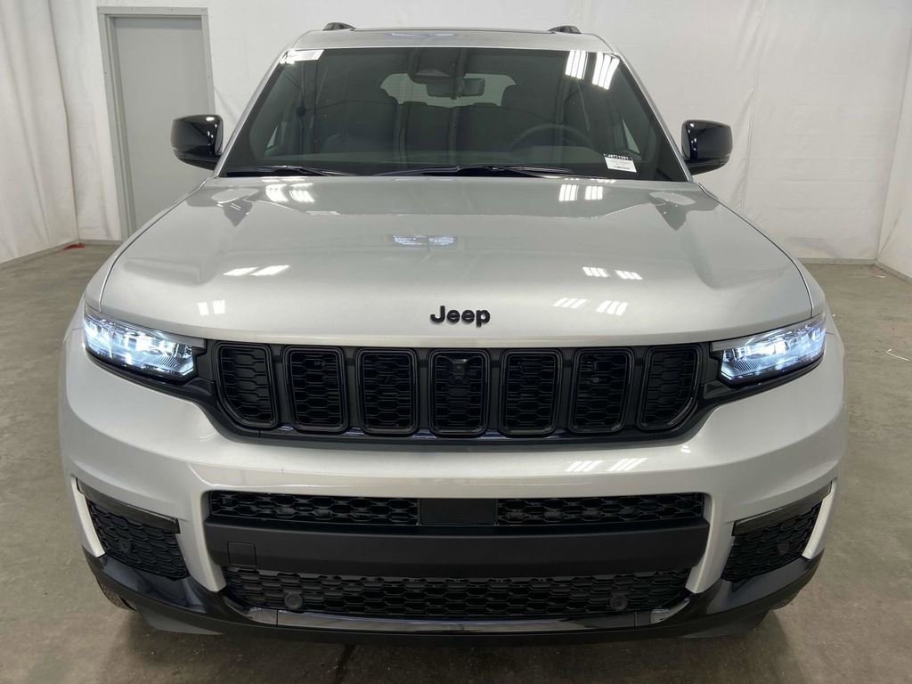 New 2025 Jeep Grand Cherokee L Limited w/ Luxury Tech Group II image 6