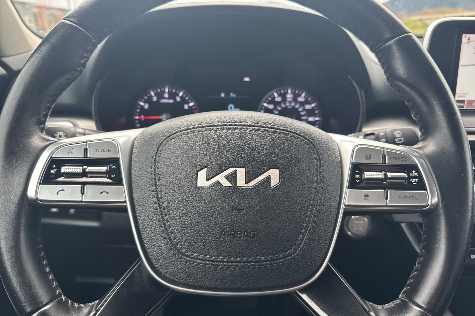 Used 2022 Kia Telluride LX image 27