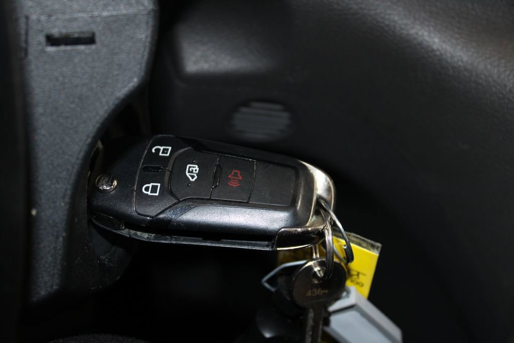 Used 2023 Ford Transit 350 XLT image 40