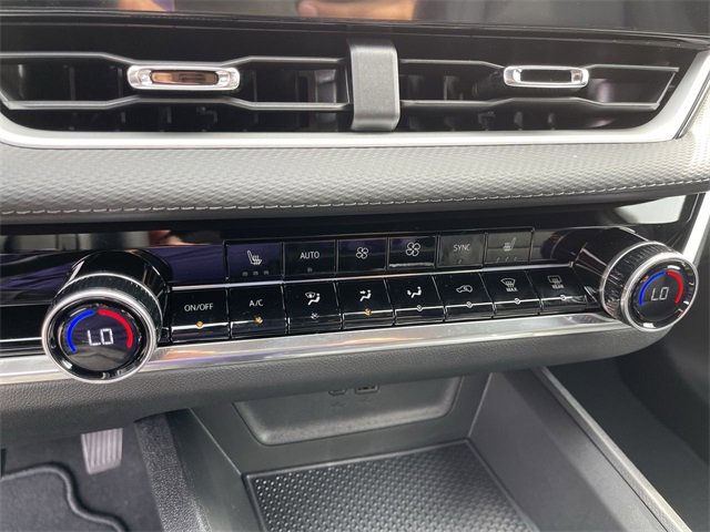 New 2026 Chevrolet Equinox LT w/ Convenience Package II image 19