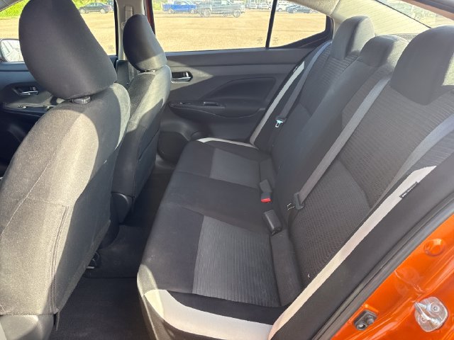 Certified 2022 Nissan Versa SV FWD image 12