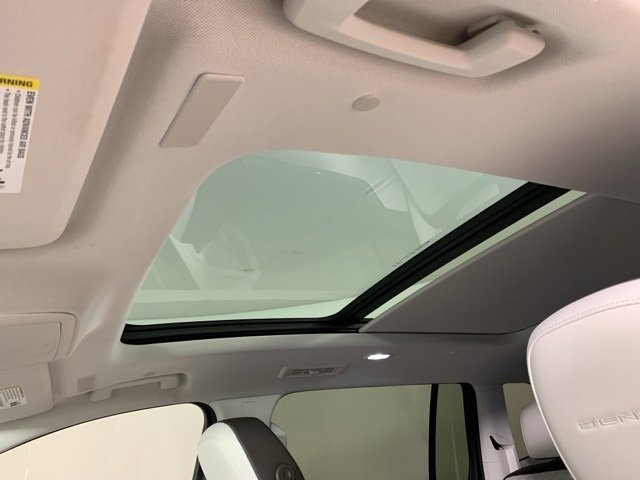 Used 2024 GMC Acadia Denali w/ Super Cruise Package image 31