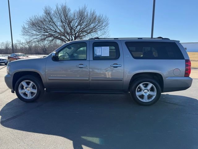 Used 2008 Chevrolet Suburban LTZ w/ LTZ Preferred Equipment Group image 4