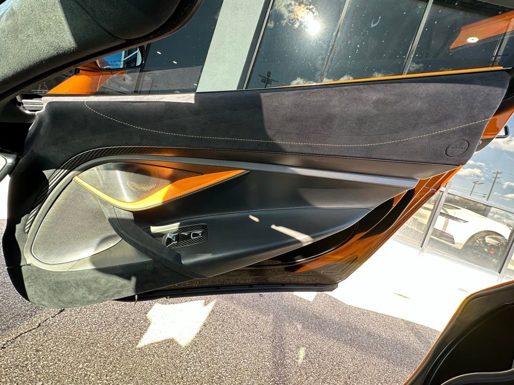 Used 2019 McLaren 720S Performance image 25