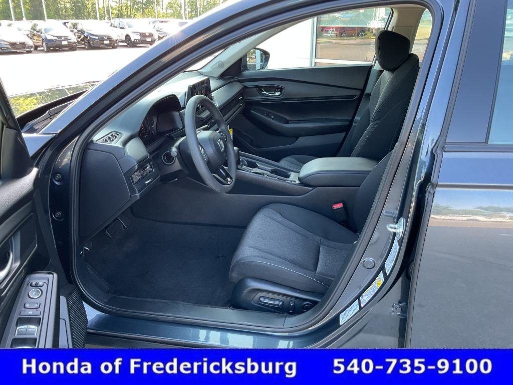 Certified 2025 Honda Accord SE image 29