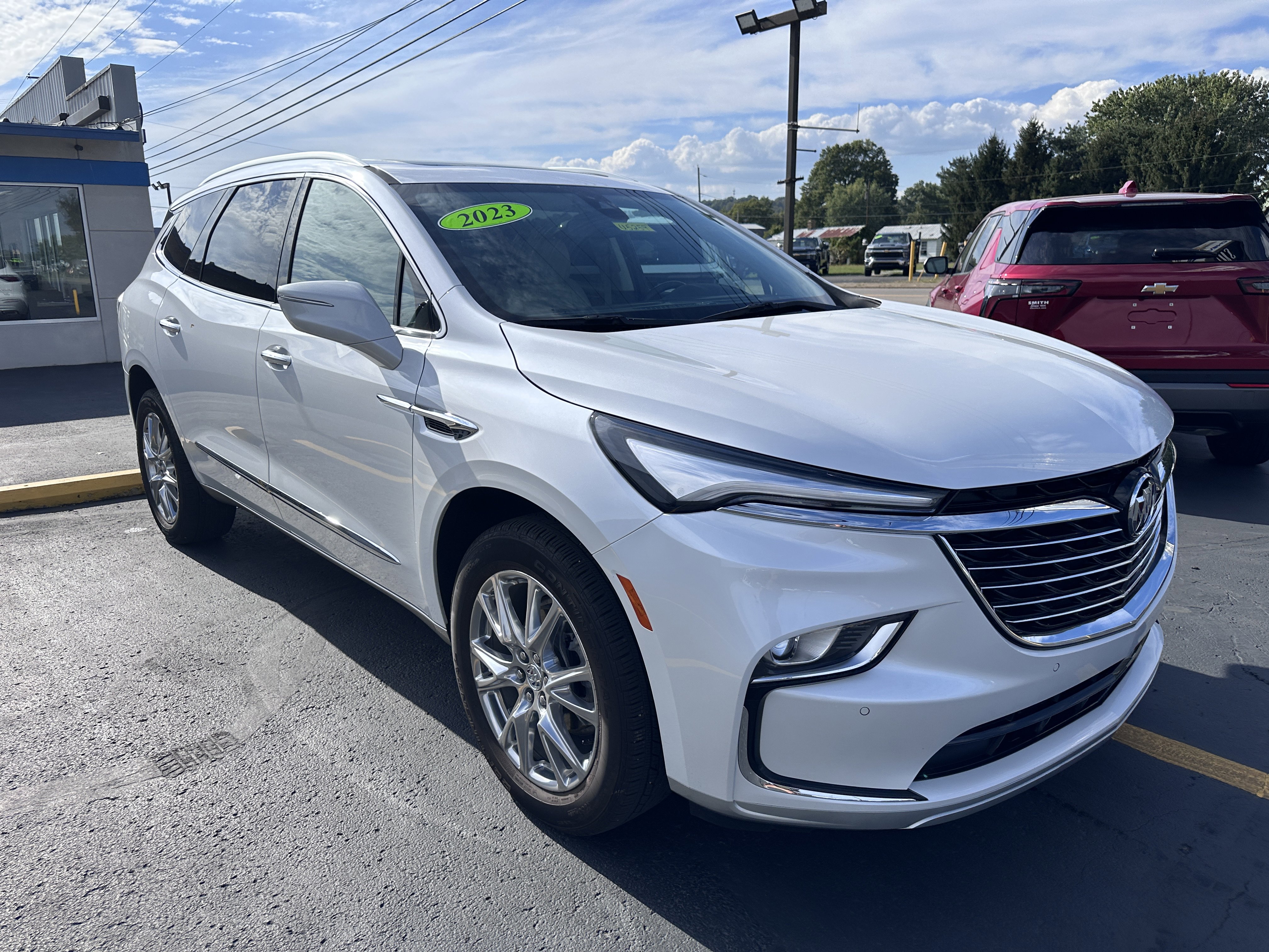 Used 2023 Buick Enclave Essence w/ Experience Buick Package image 2