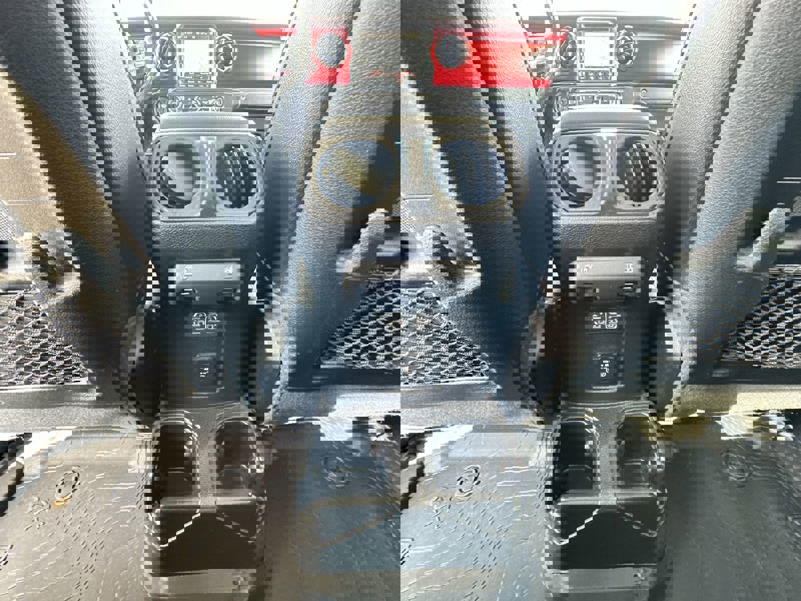 Used 2020 Jeep Gladiator Rubicon AWD/4WD image 21