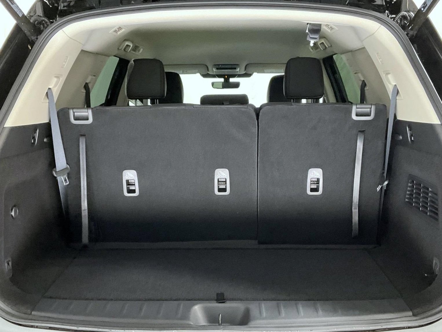 New 2026 Nissan Pathfinder SL AWD/4WD image 9