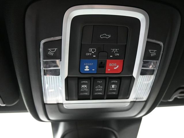 Used 2020 RAM 2500 Limited image 29