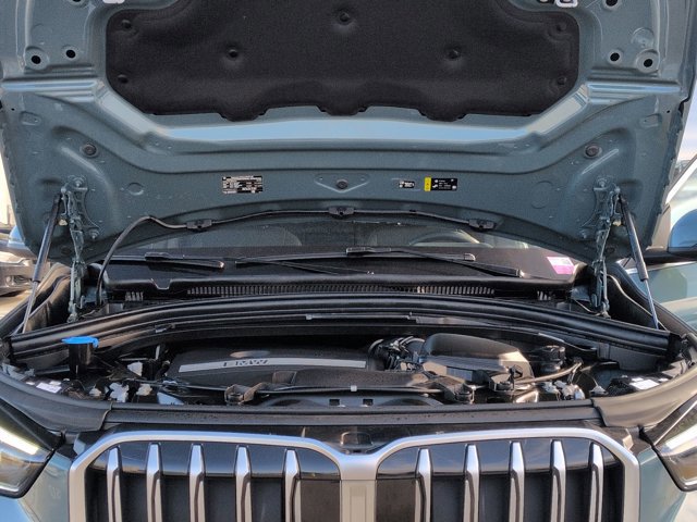 Used 2025 BMW X1 xDrive28i w/ Technology Package image 24