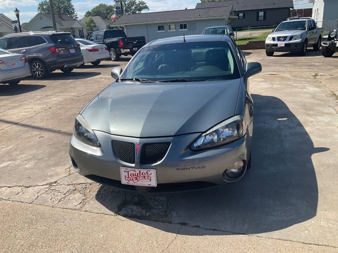 Used 2005 Pontiac Grand Prix GT w/ Leather Trim Package FWD image 8