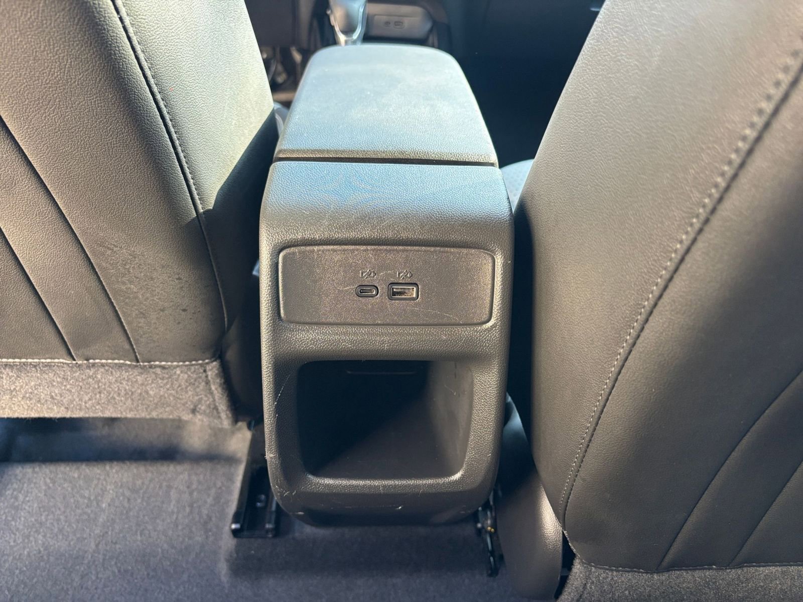 Used 2025 Chevrolet Trax LT w/ LT Convenience Package image 24