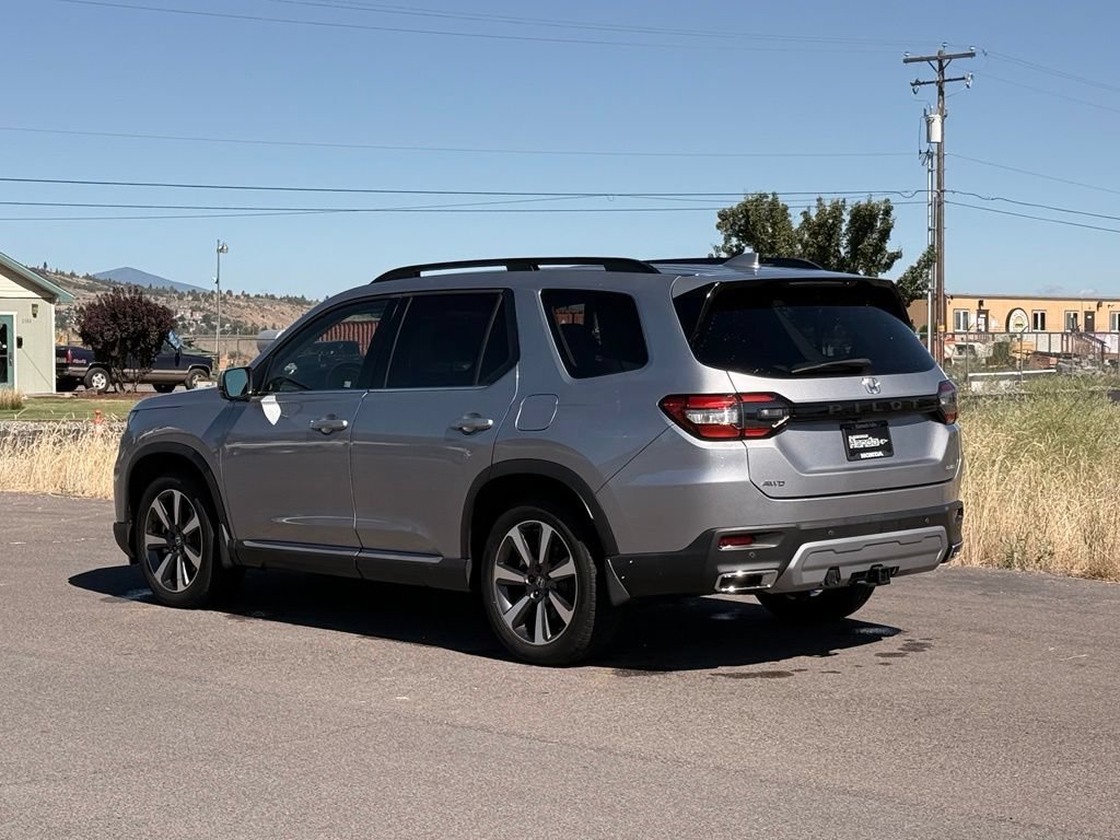 Used 2023 Honda Pilot Elite image 4