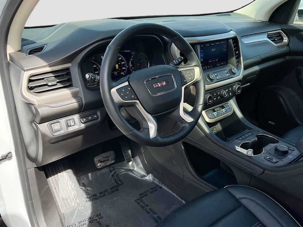 Used 2023 GMC Acadia Denali w/ Denali Ultimate Package image 9