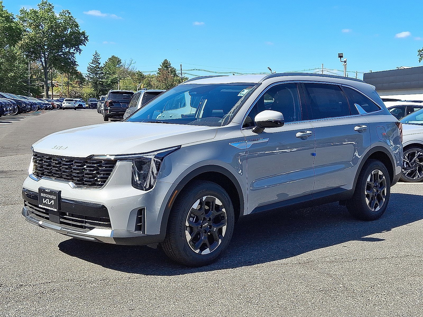 New 2026 Kia Sorento S image 2