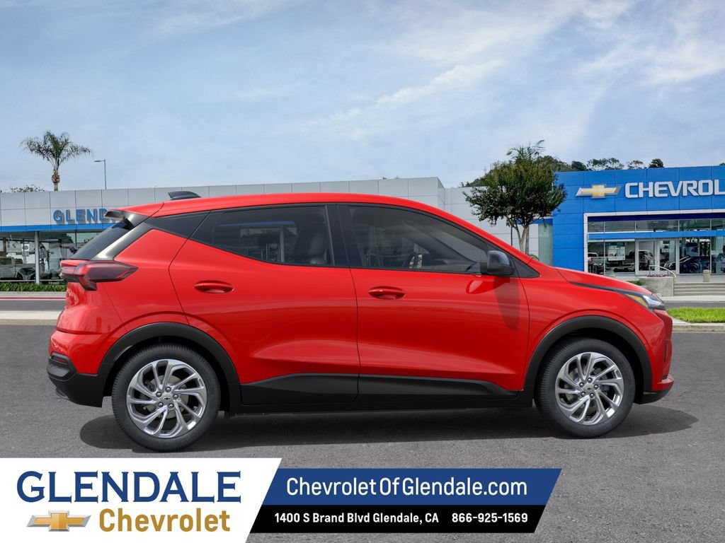 New 2027 Chevrolet Bolt LT w/ Comfort Package FWD image 5