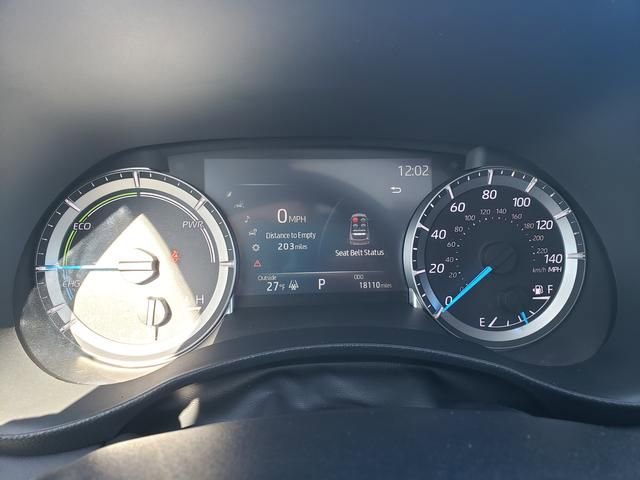 Used 2023 Toyota Highlander XLE image 23